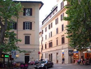 La Piccola Maison Rome